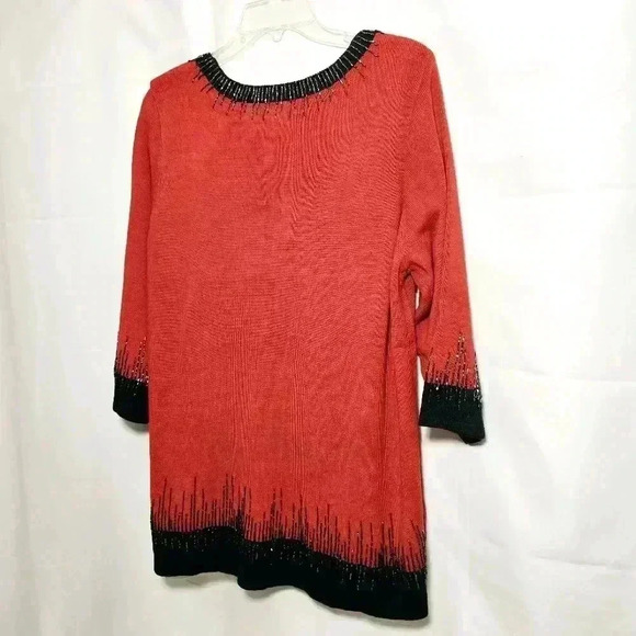 🛑NWT Victor Costa Occasion Womens Red Black Acrylic Beaded Knit Sweater Size 1X - Picture 2 of 6